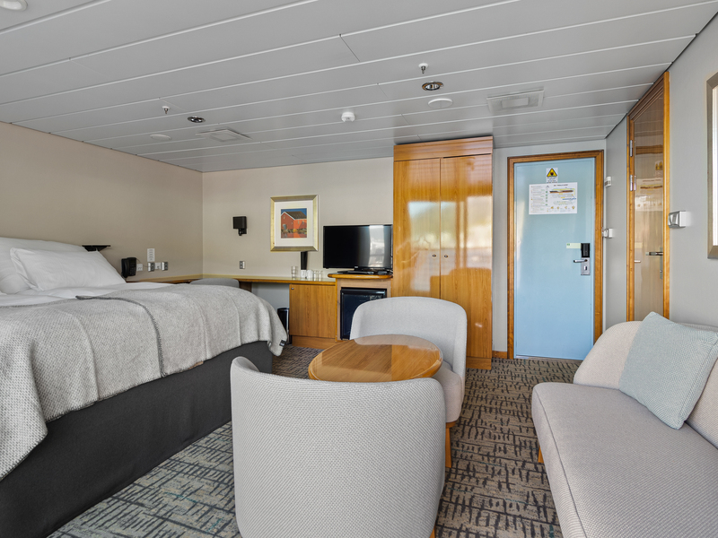 Expedition Suite | Suite on upper deck